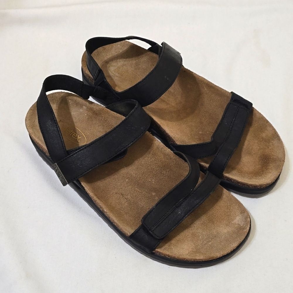 Aetrex Bethany Adjustable Quarter Strap in Black size 10